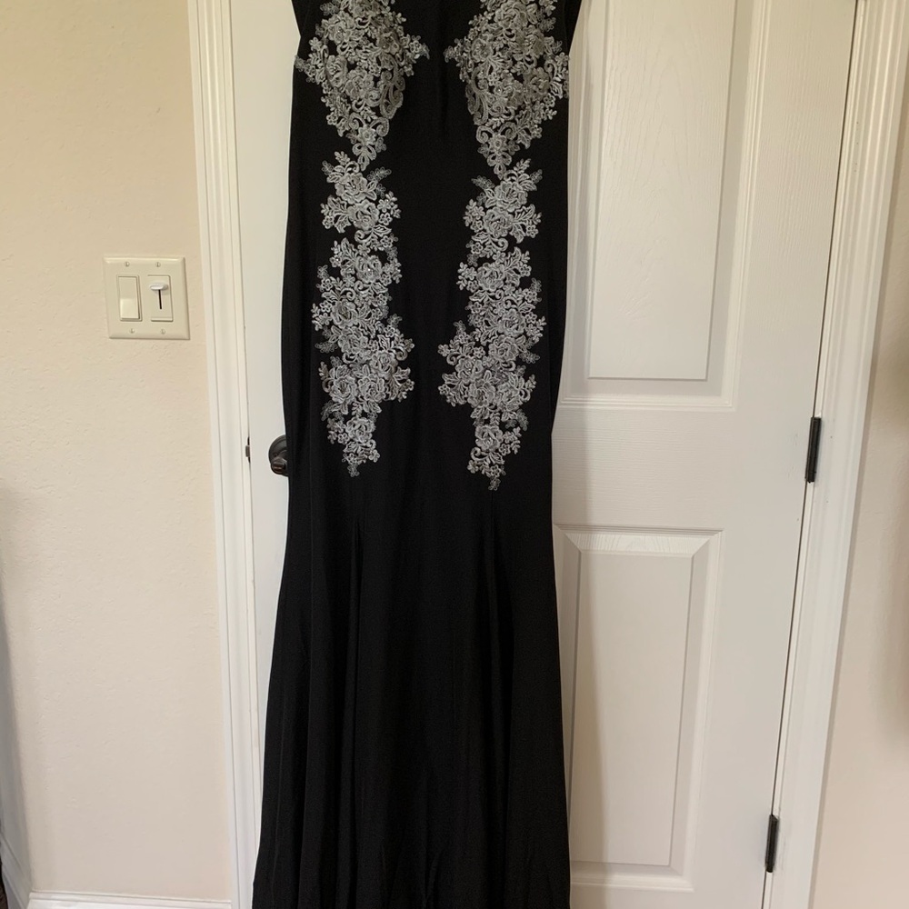 Jovani black gown size 6,new with tags.